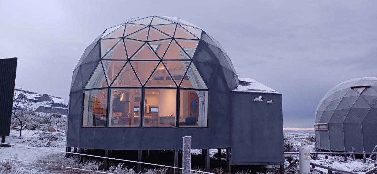 Dome With Stunning Glacier & Mountain Views Пуэрто-Наталес Экстерьер фото